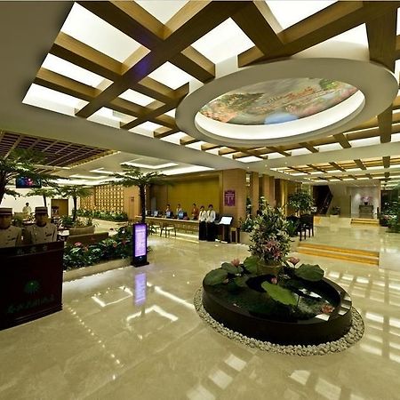 ホテルSpring City Garden 昆明 エクステリア 写真